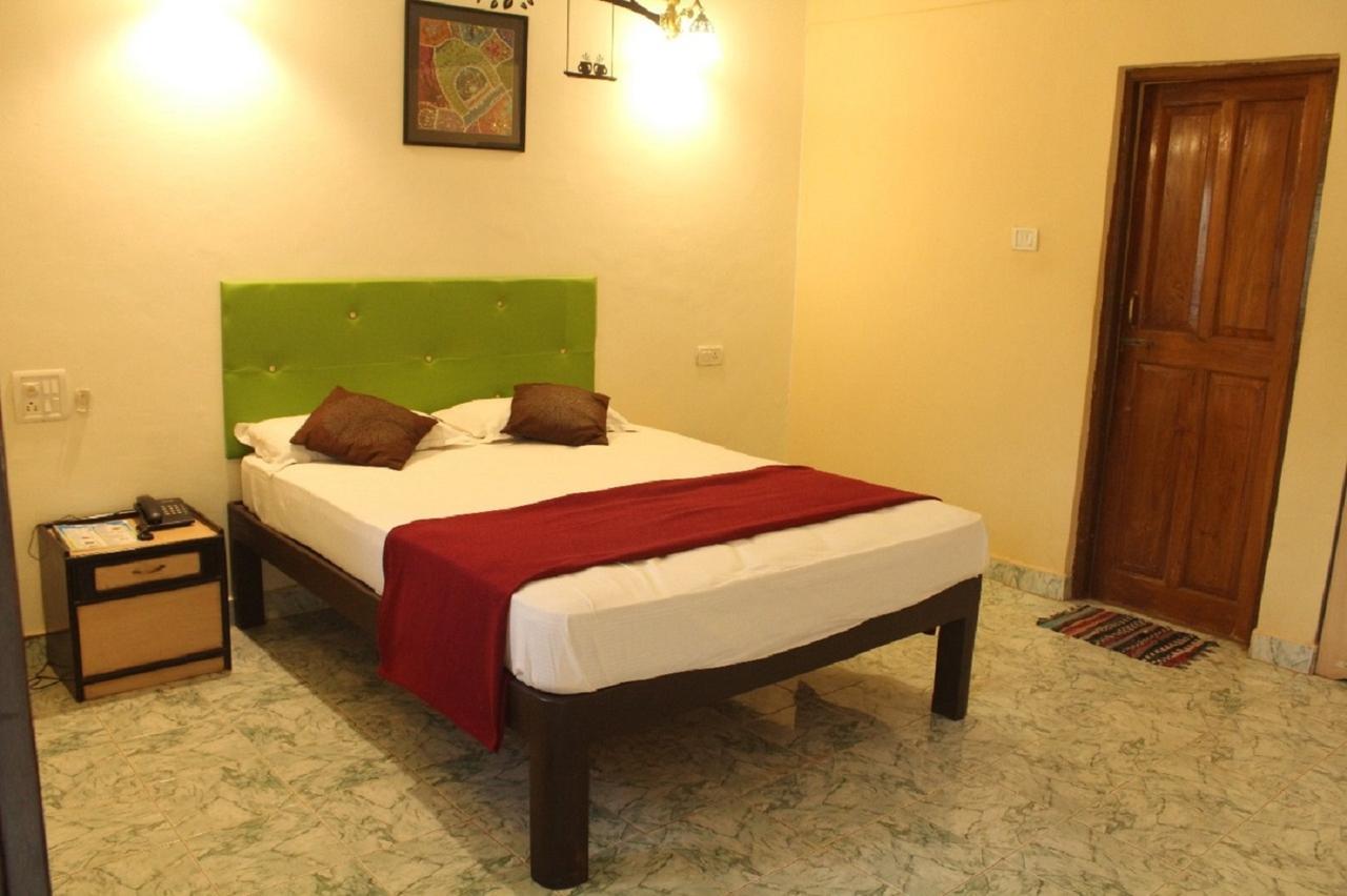 Dona Julia Beach Resort Calangute Ngoại thất bức ảnh