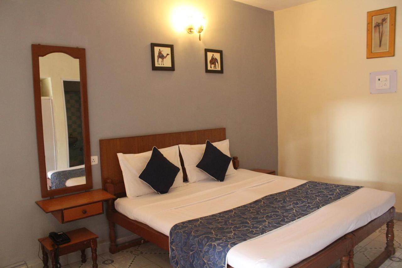Dona Julia Beach Resort Calangute Ngoại thất bức ảnh