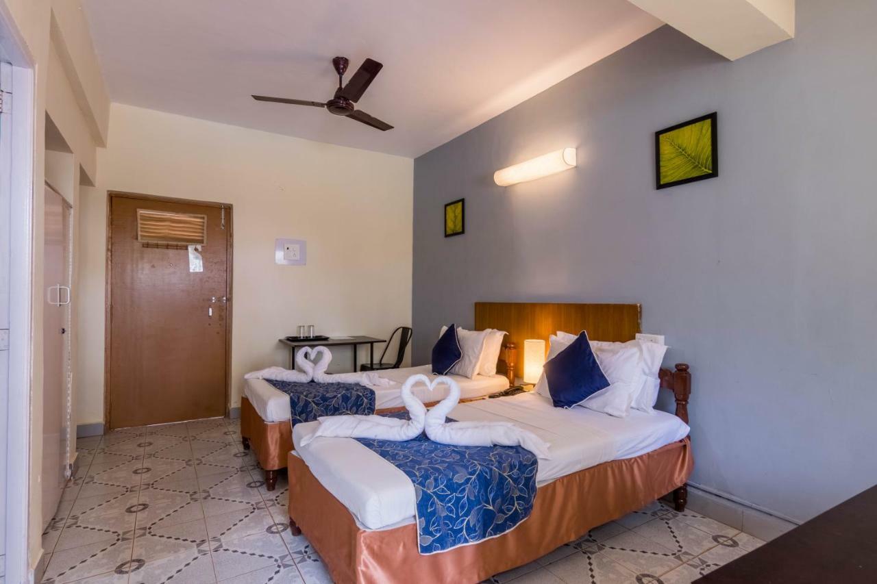 Dona Julia Beach Resort Calangute Ngoại thất bức ảnh