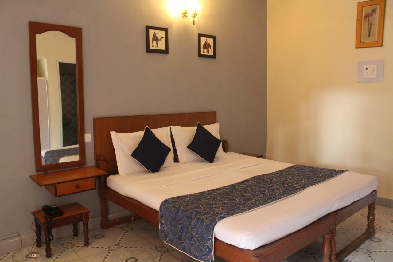 Dona Julia Beach Resort Calangute Ngoại thất bức ảnh